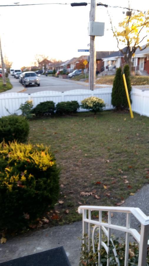 Bed & Breakfast On The Park Near Downtown Area *