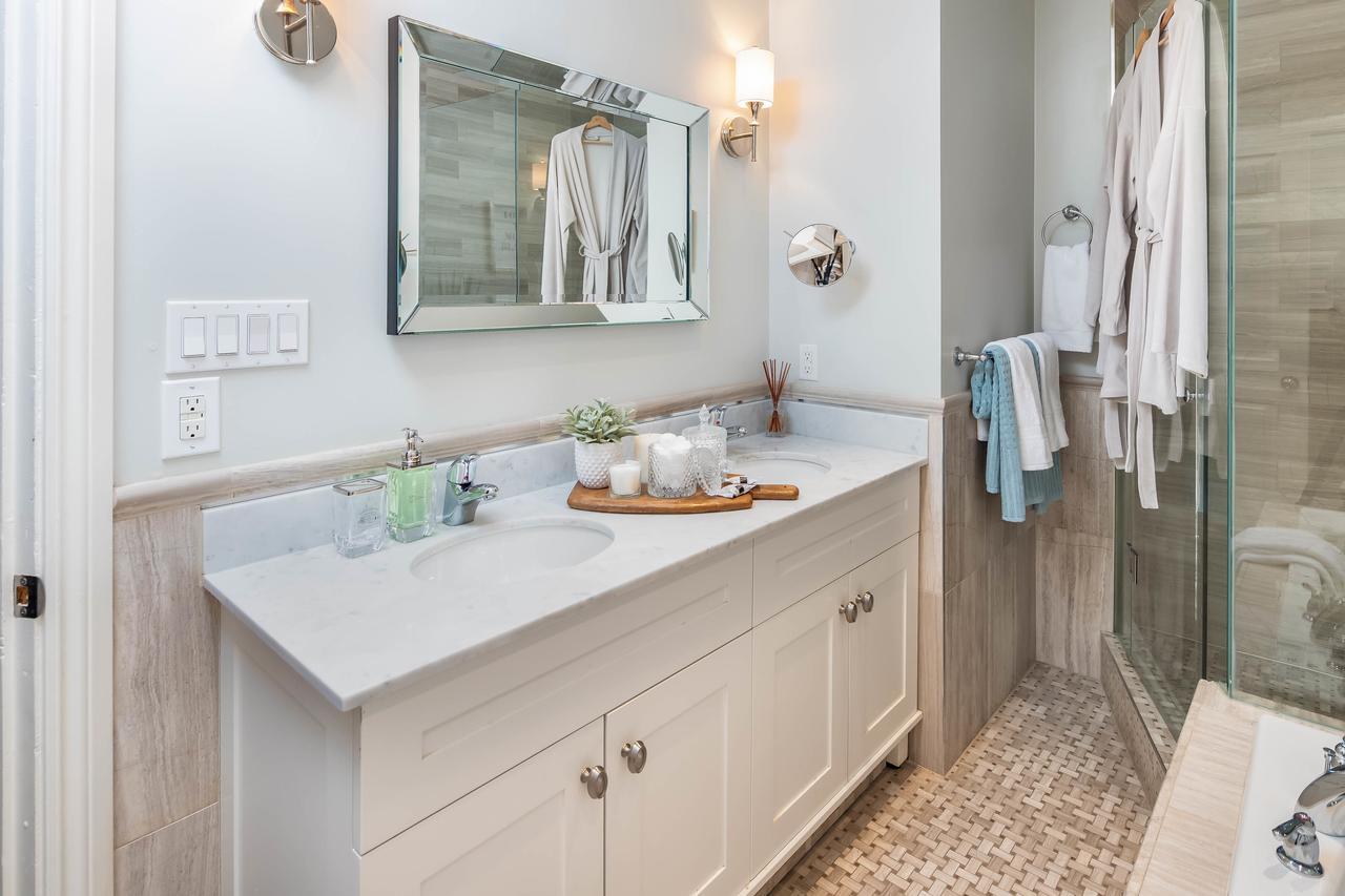Quickstay - Chic & Modern Townhouse In Little Italy Holiday home