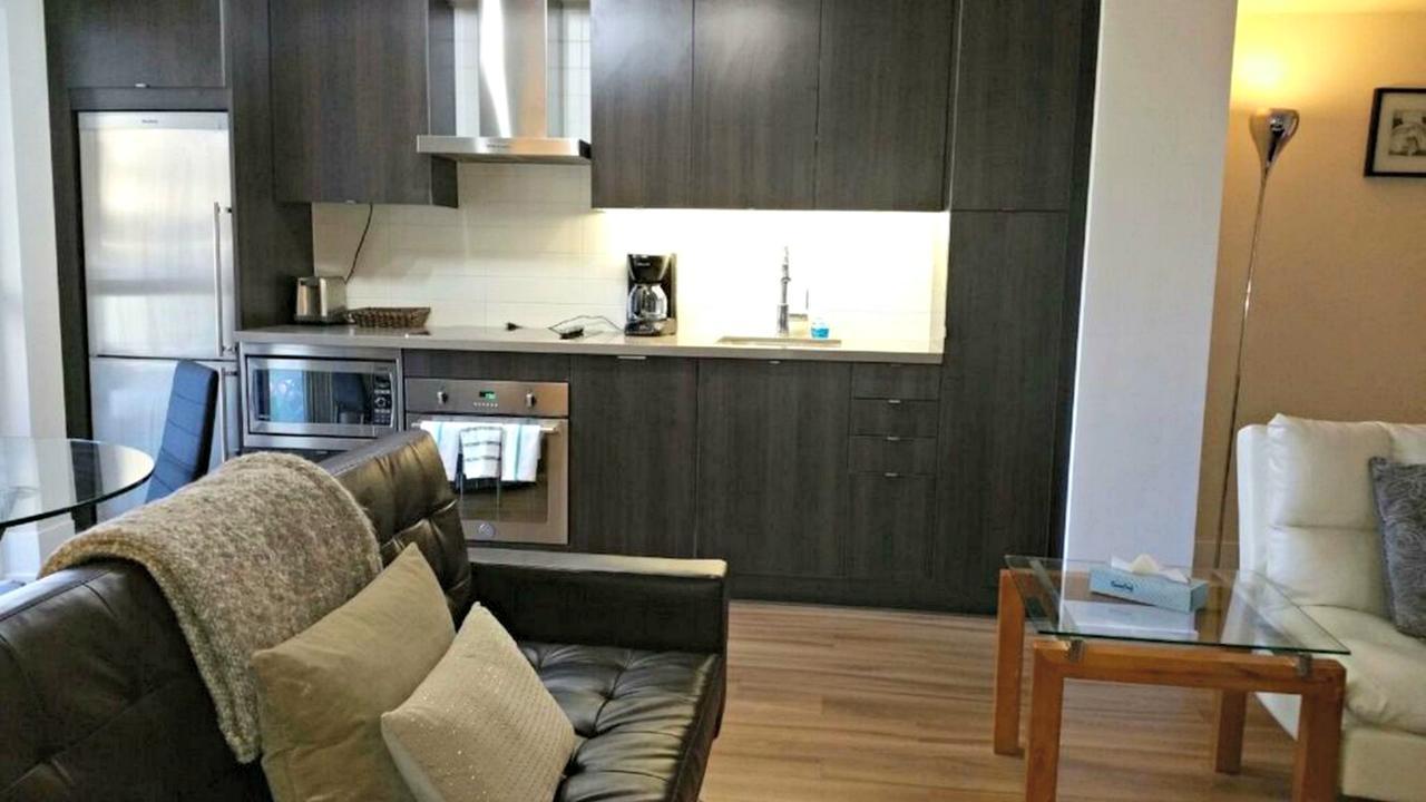 Pelicanstay In Downtown Toronto *