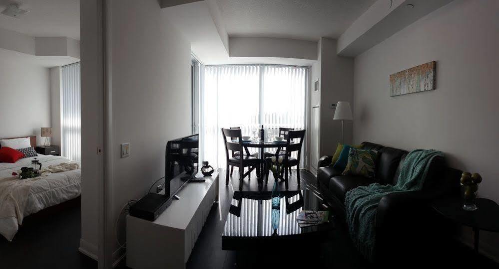 Kashaneh - Yonge Street 3*