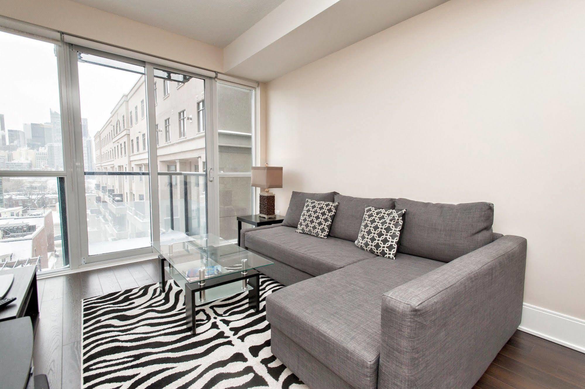 Life Luxury Downtown Hotel Toronto