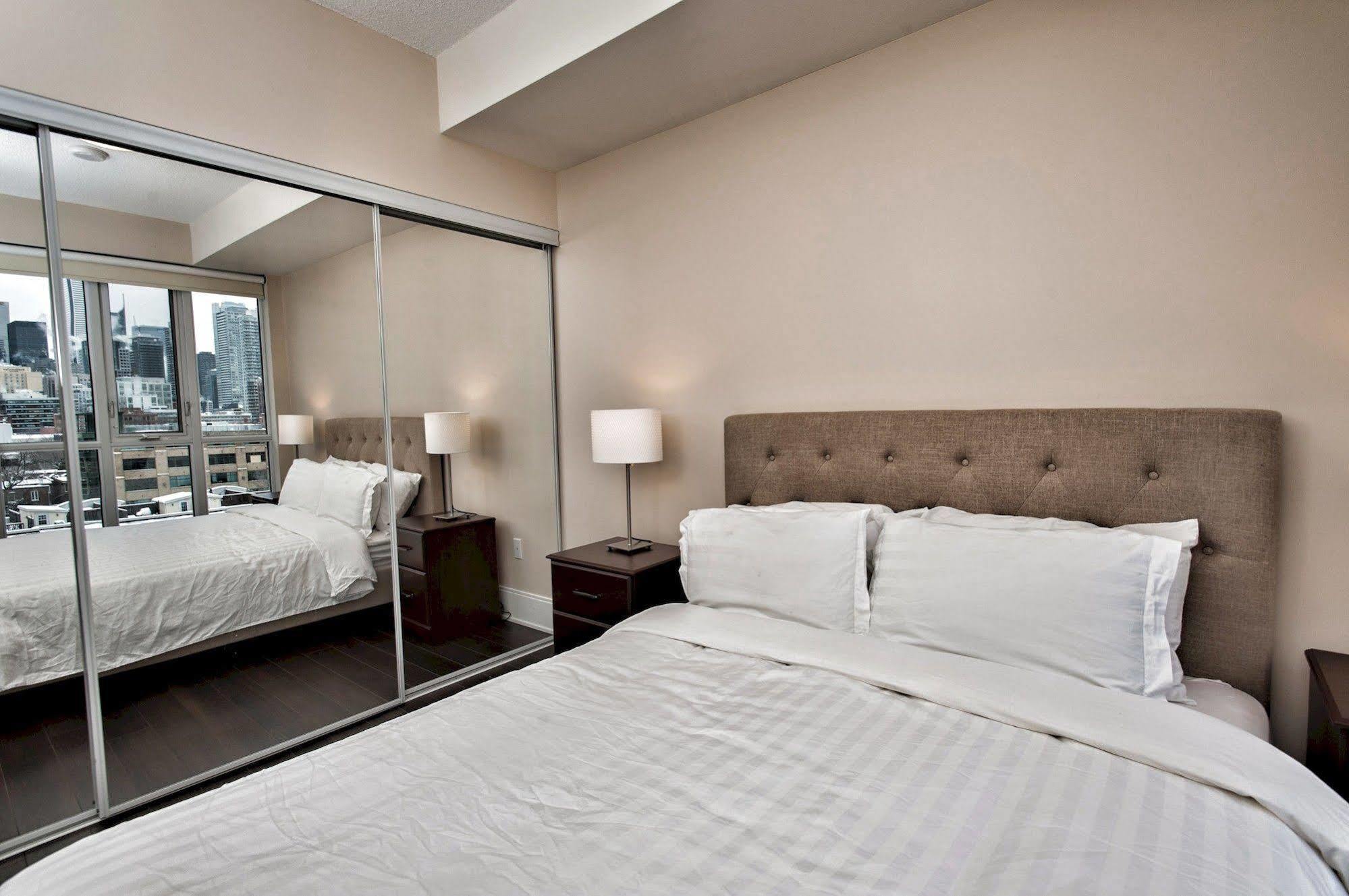 Hotel Life Luxury Downtown Toronto