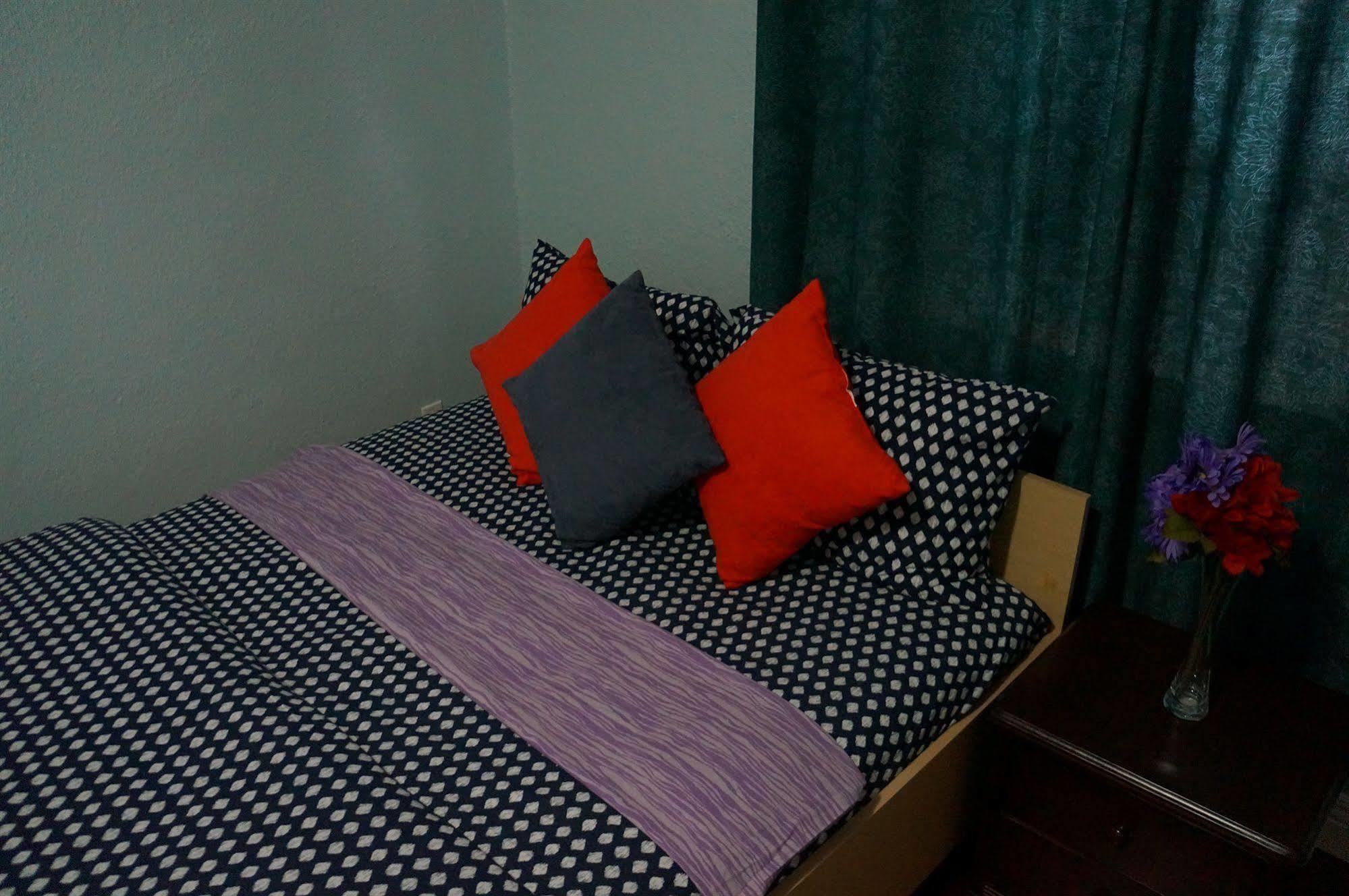 Kensington Market House 2*