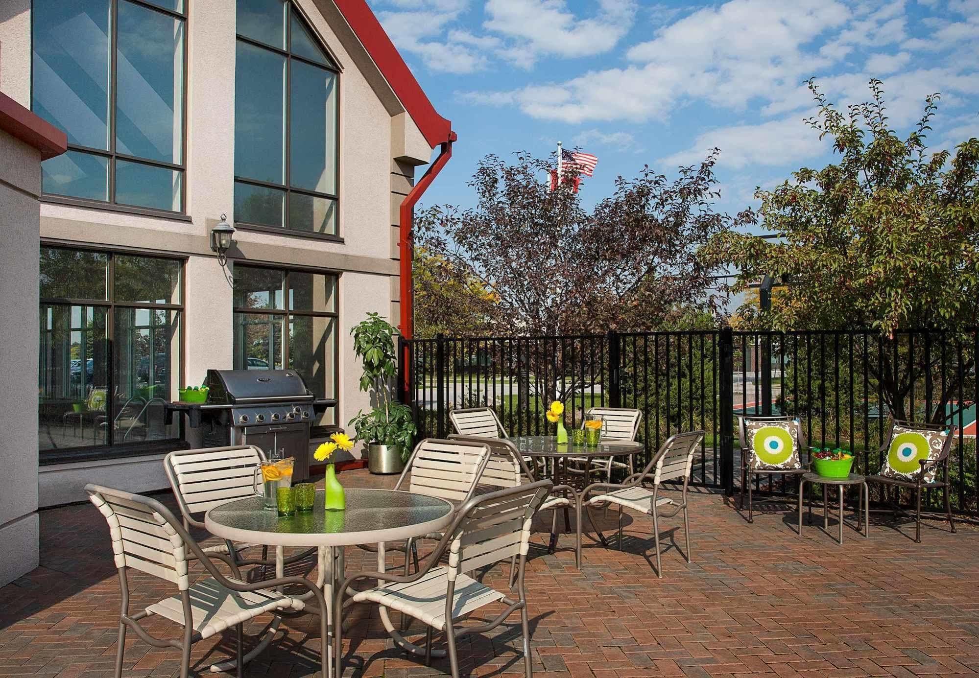 Hotel By Marriott Airport Toronto