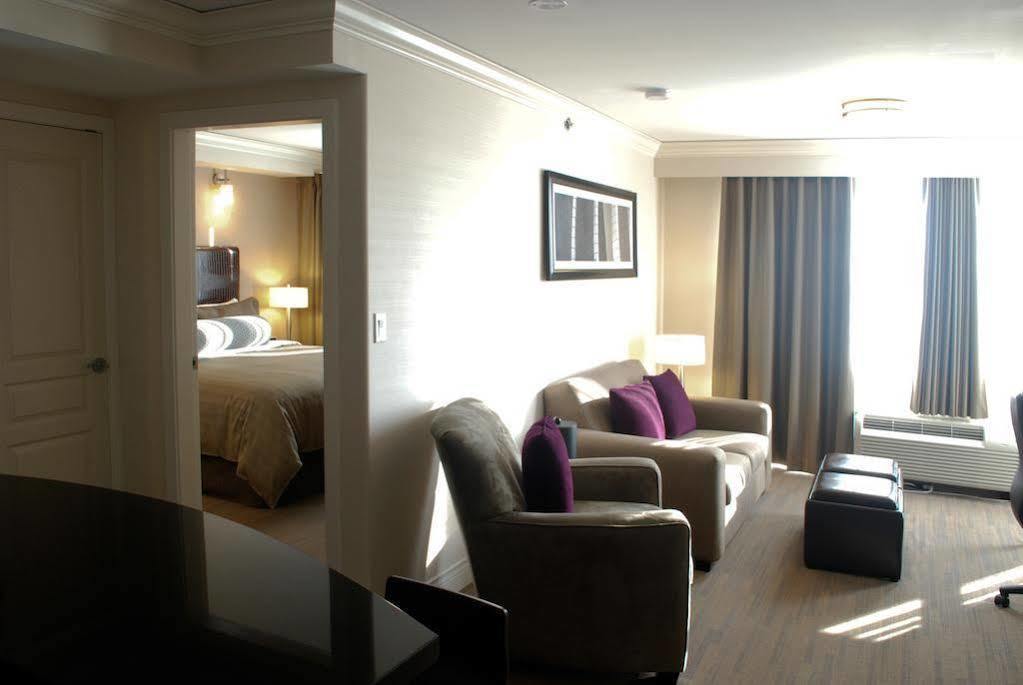 Sandman Signature Airport 4* Toronto