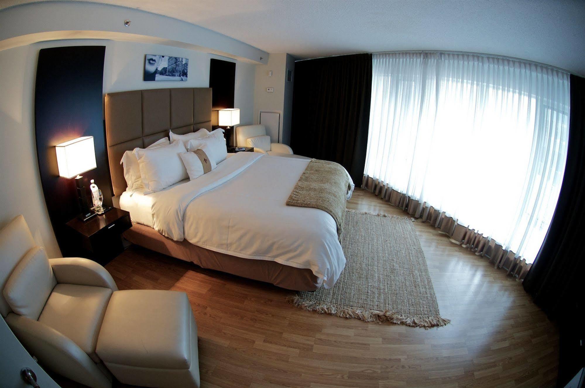 Pantages Centre Hotel
