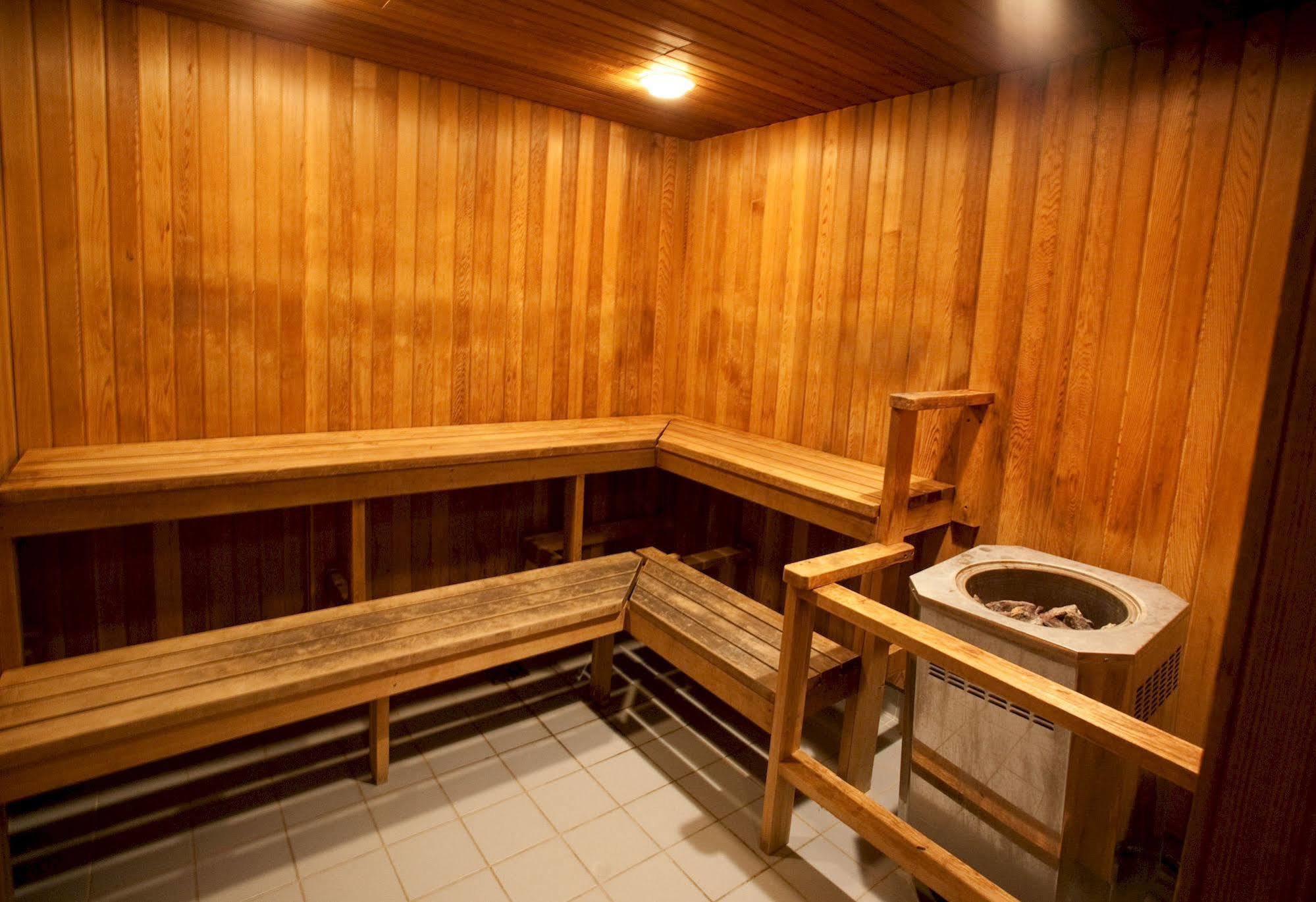 Glen Grove - Conservatory Tower Aparthotel 3*