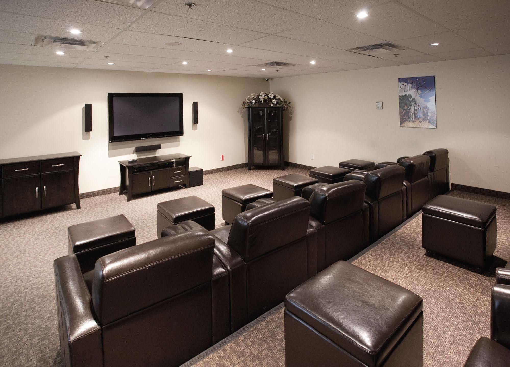 Glen Grove At Maple Leaf Aparthotel Toronto