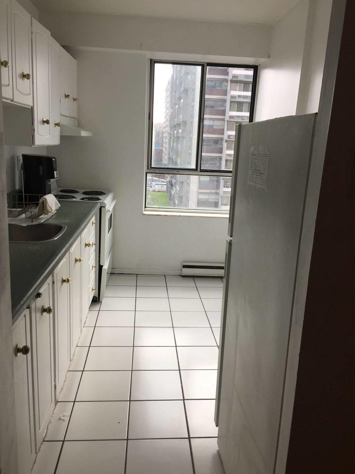 Apartment Furnished Living- Sherbourne *