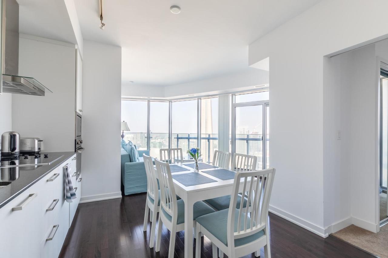 Apartment Simply Comfort. Gorgeous Downtown Toronto