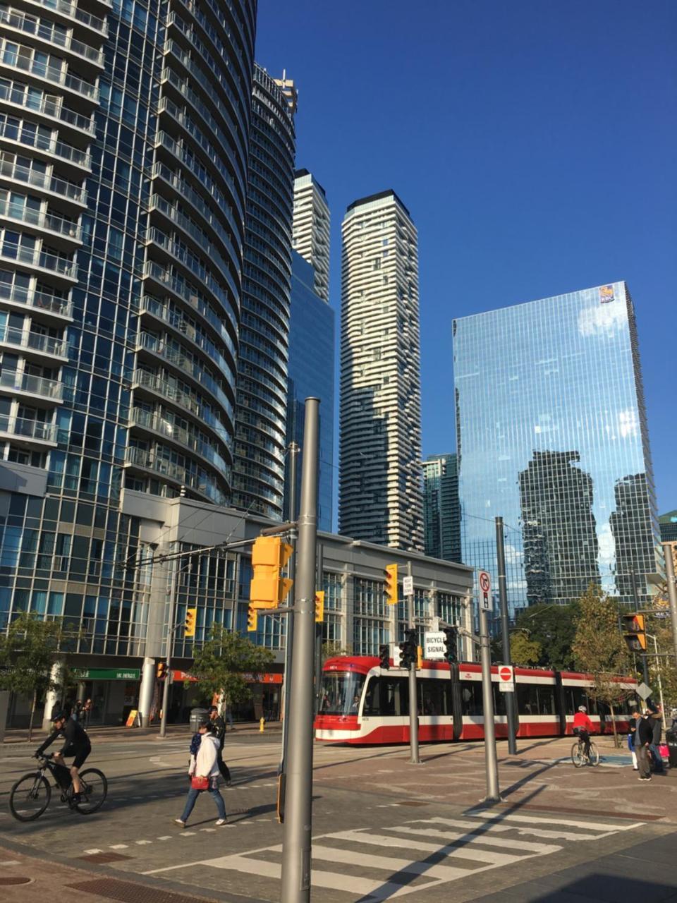 Luxury Fully Furnished Suite In Downtown Toronto - Maple Leaf Square Toronto