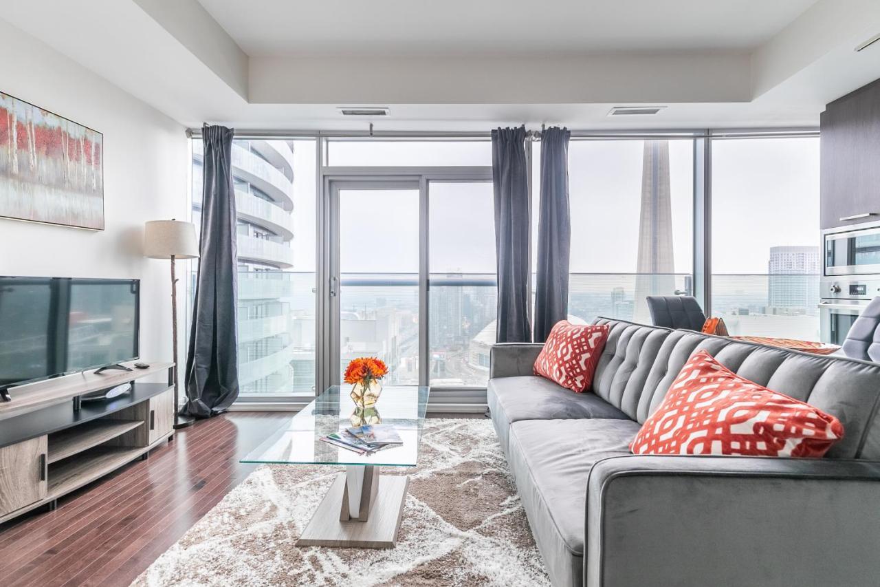 Simply Comfort. Gorgeous Downtown Toronto
