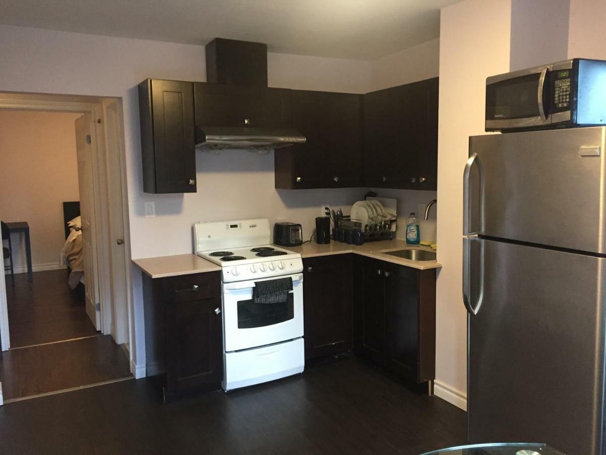 Guest house Cozy Toronto
