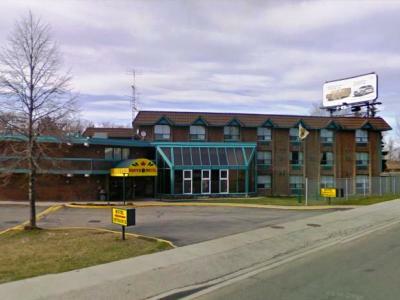 Super 8 By Wyndham East On Hotel