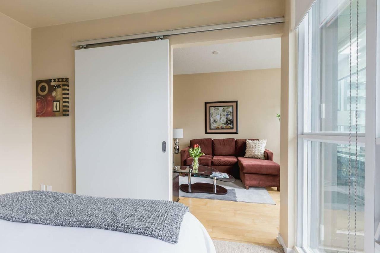 Executive In The Heart Of Downtown Apartment *