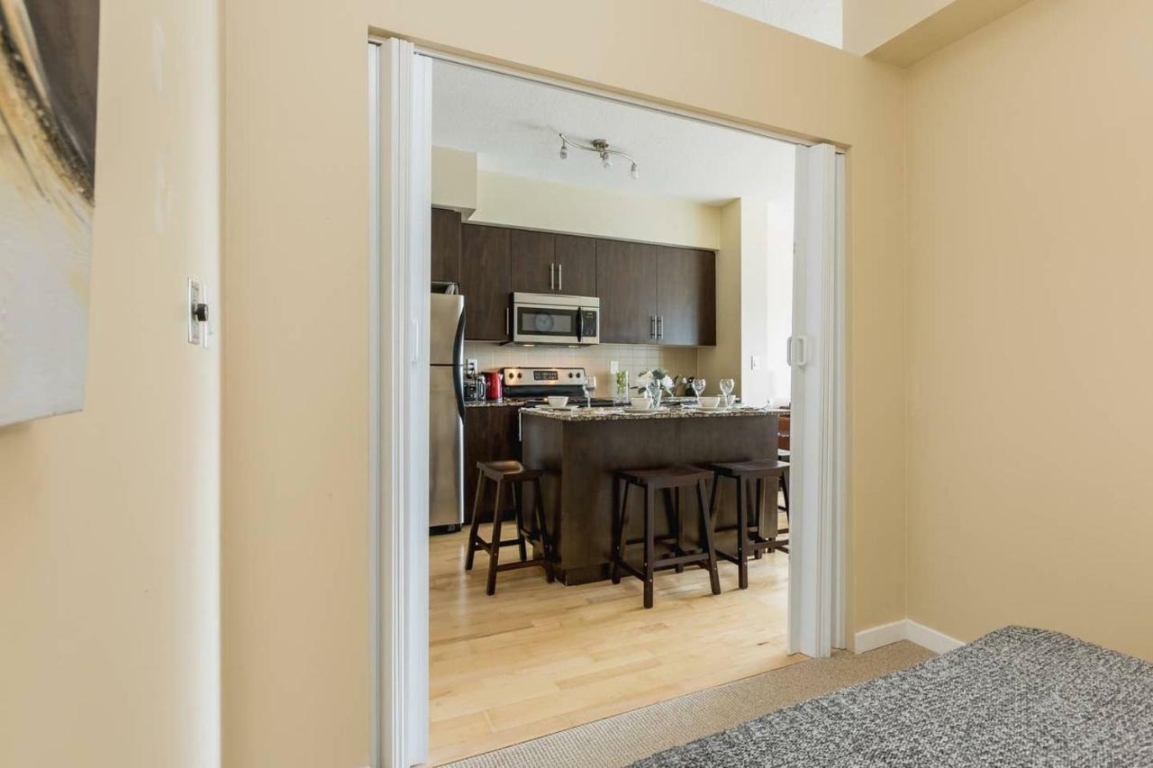 Apartment Executive In The Heart Of Downtown *