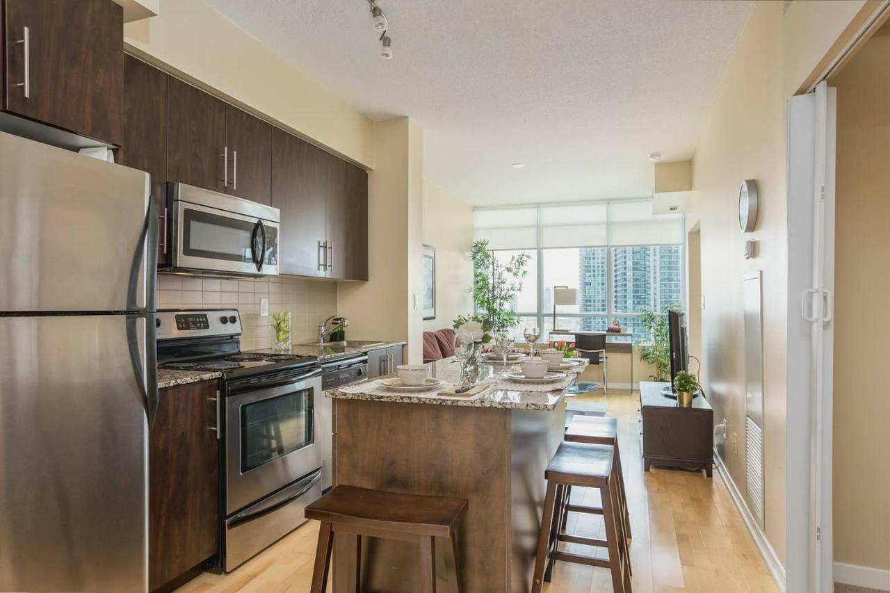 Executive In The Heart Of Downtown Apartment