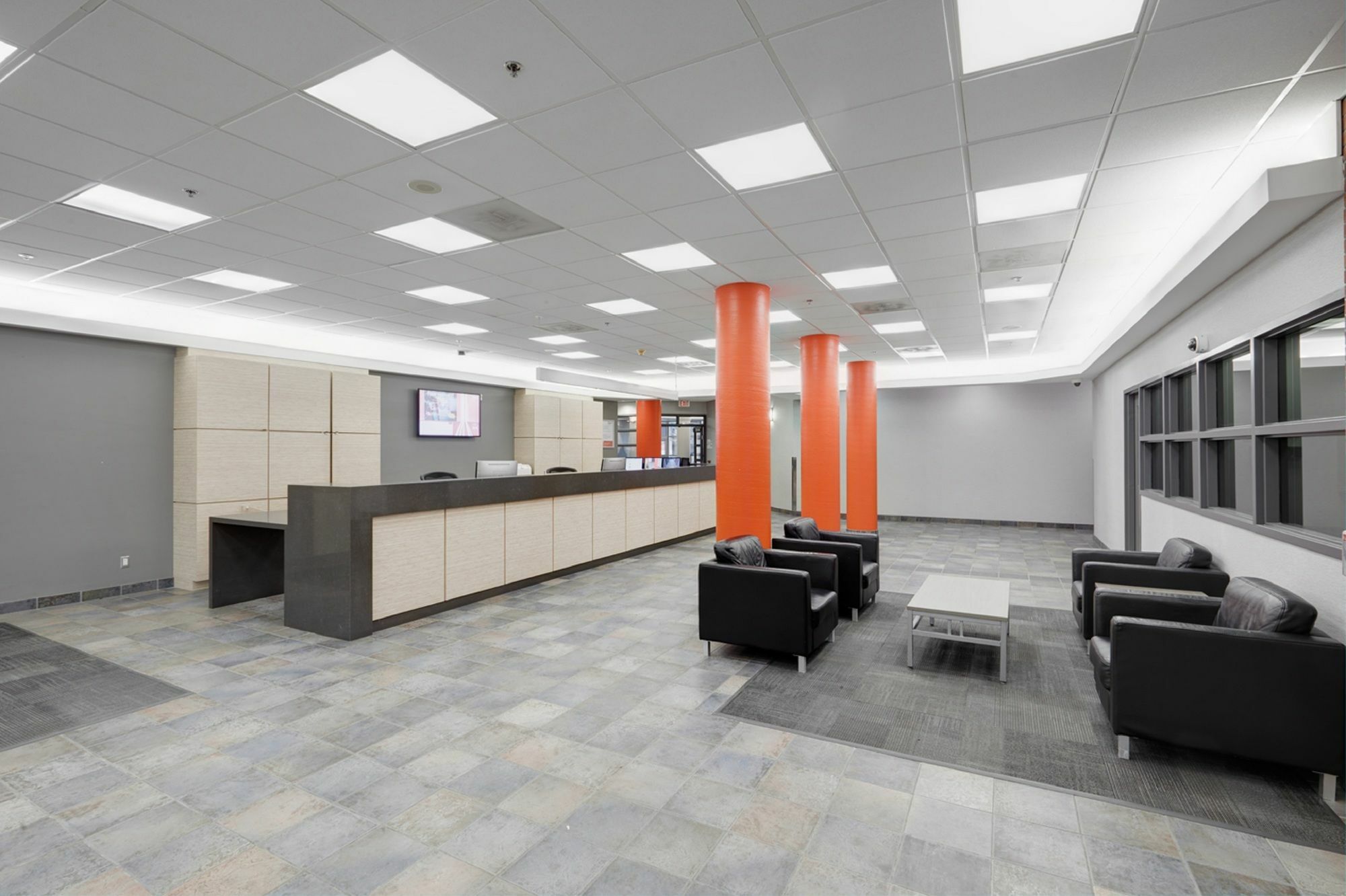 & Conference Centre - *