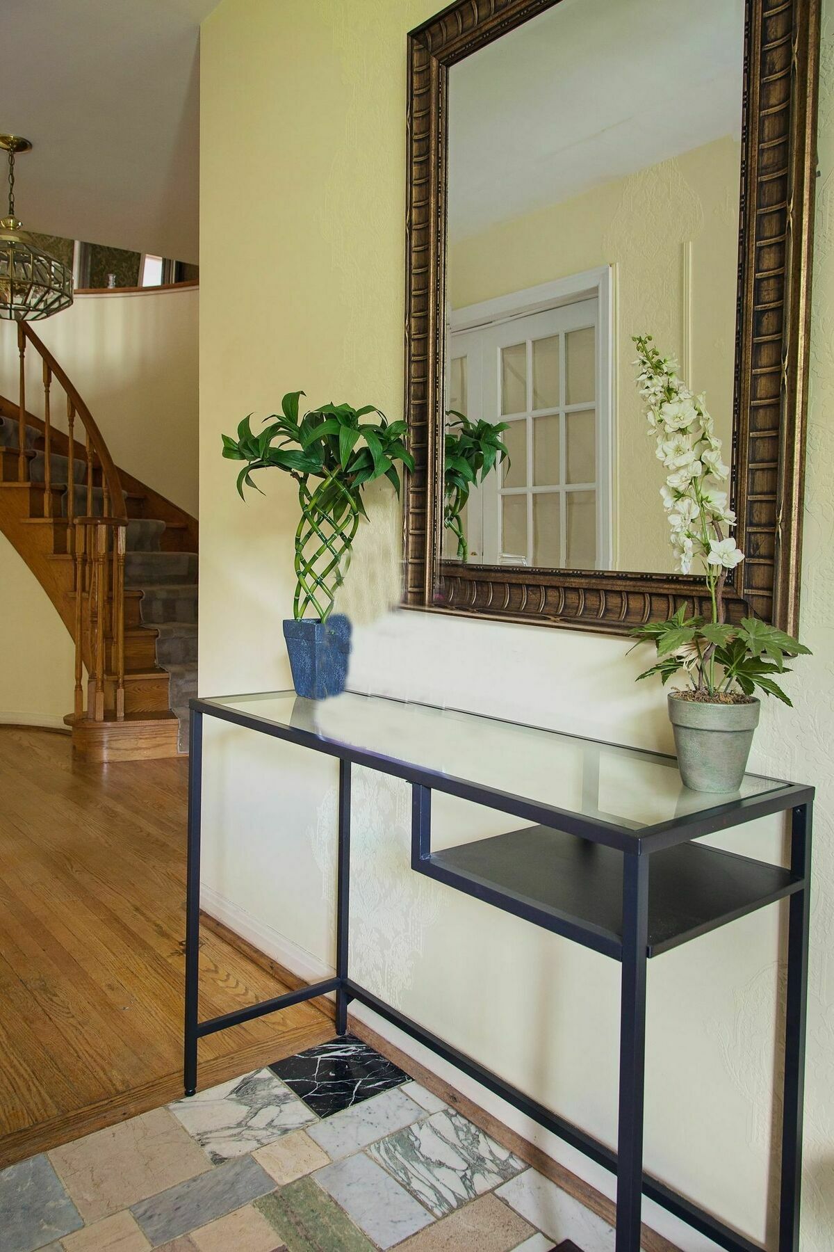 Charlton Suites Guest House Guest house 2*