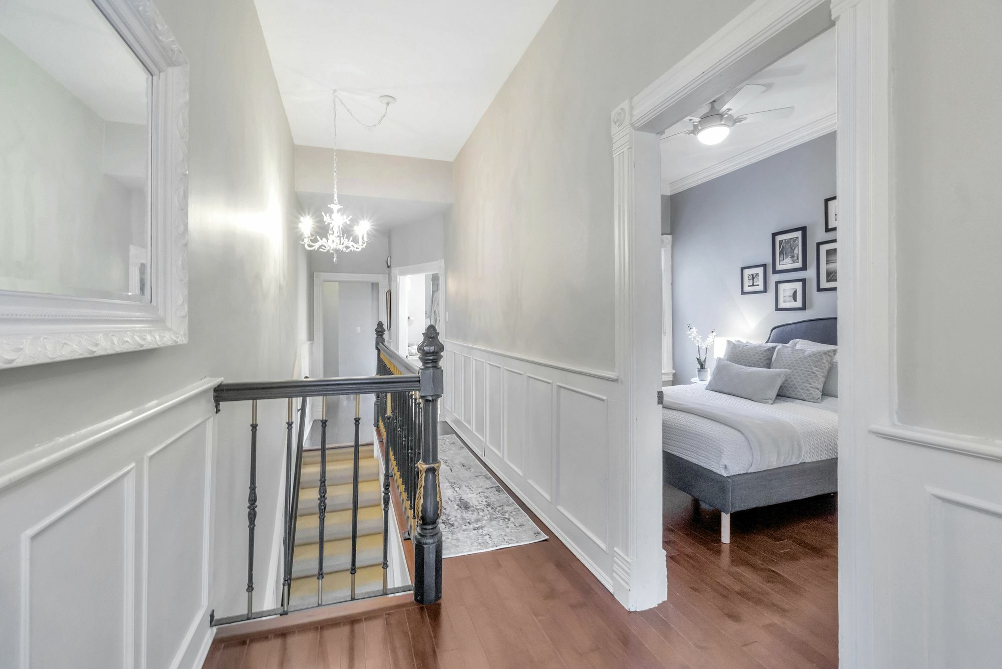 Quickstay - Chic & Modern Townhouse In Little Italy Holiday home Toronto