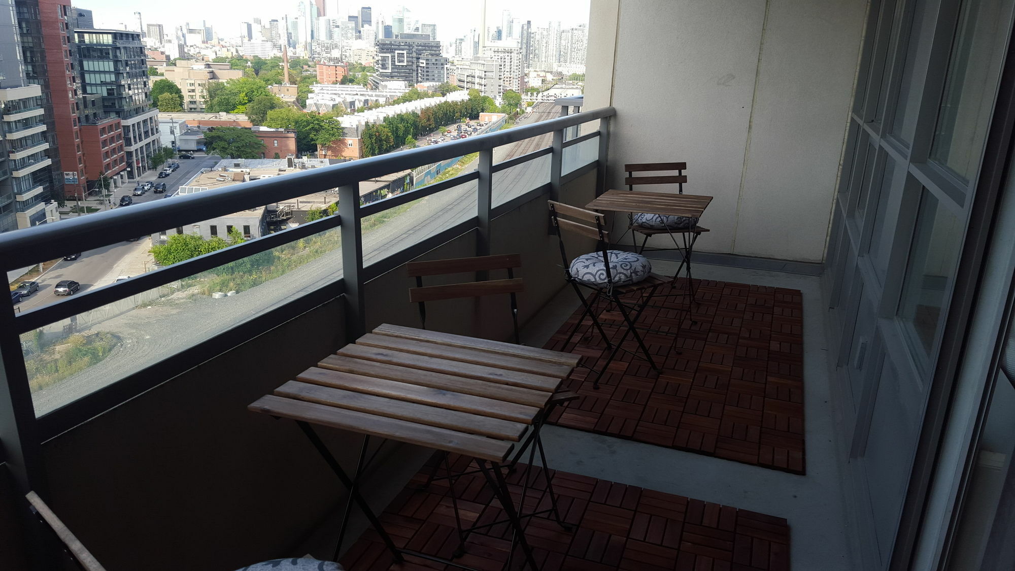 Lavish Suites - Brand New Two Bedroom - Cn Tower View *