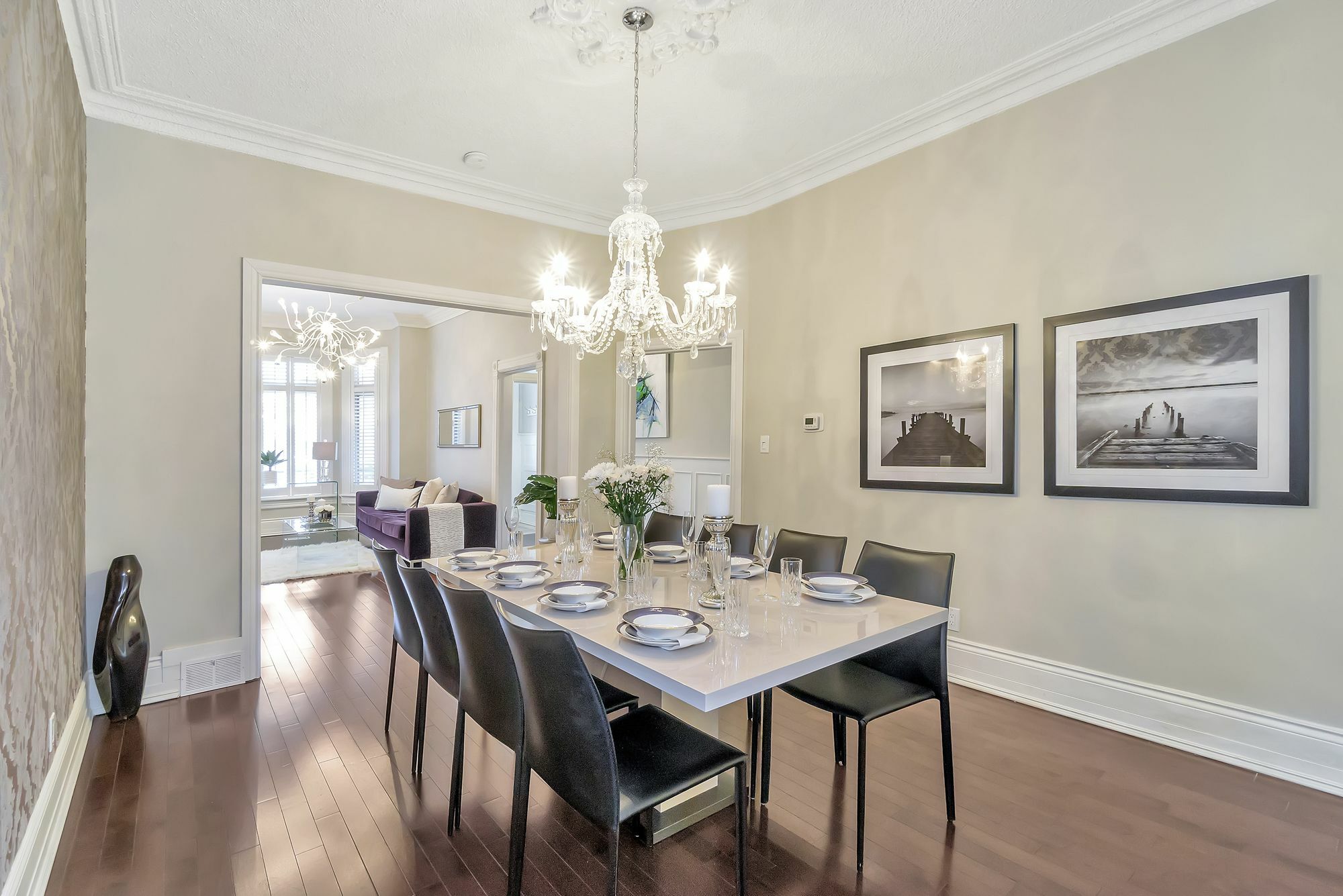 Quickstay - Chic & Modern Townhouse In Little Italy Toronto