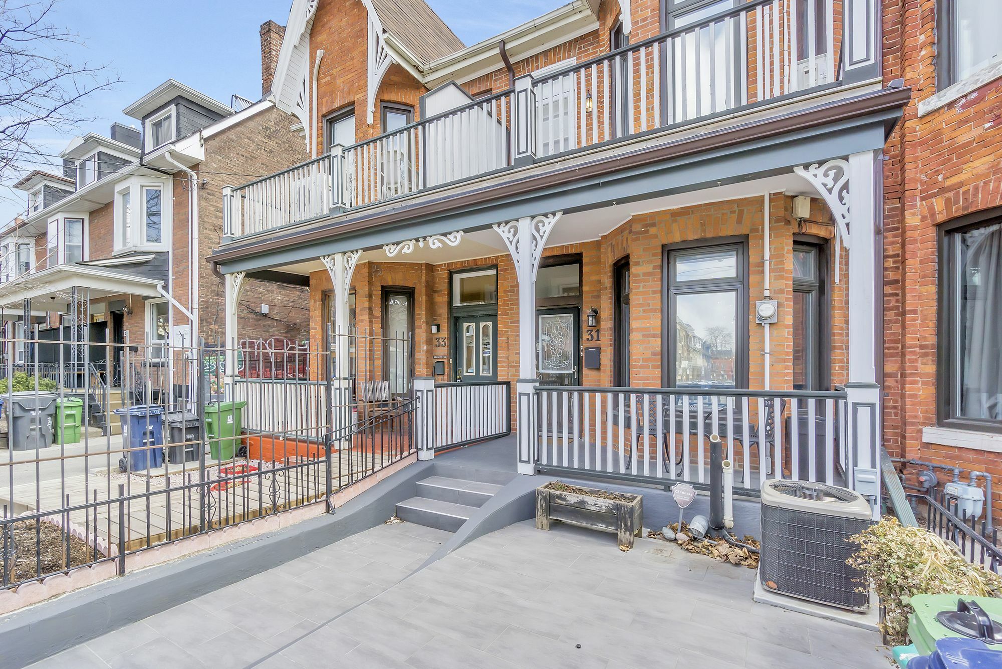 Holiday home Quickstay - Chic & Modern Townhouse In Little Italy Toronto