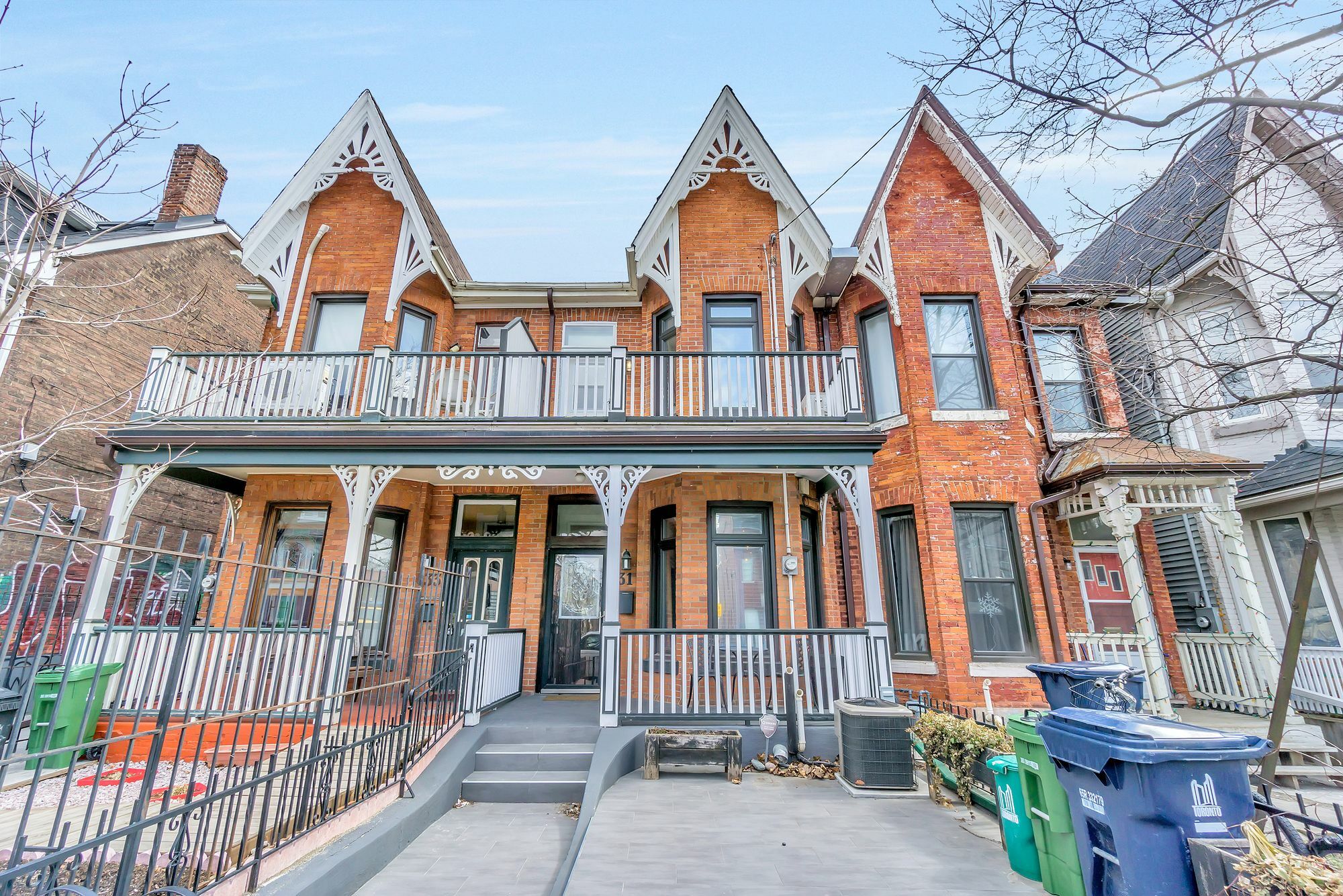 Quickstay - Chic & Modern Townhouse In Little Italy * Toronto