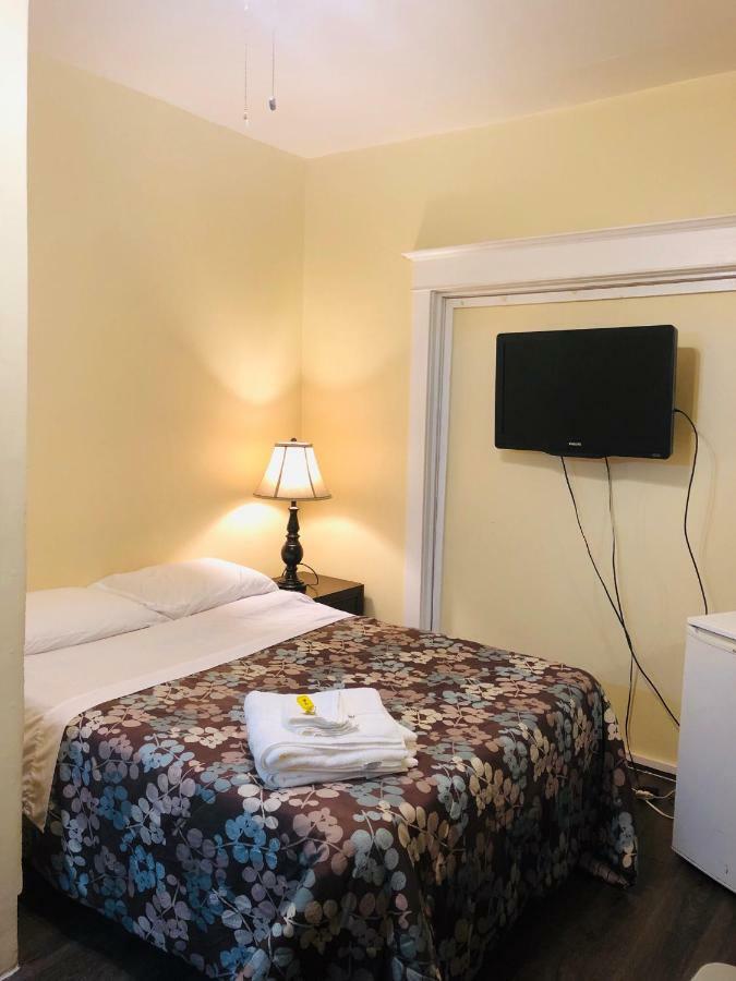 Mina's Guest house *