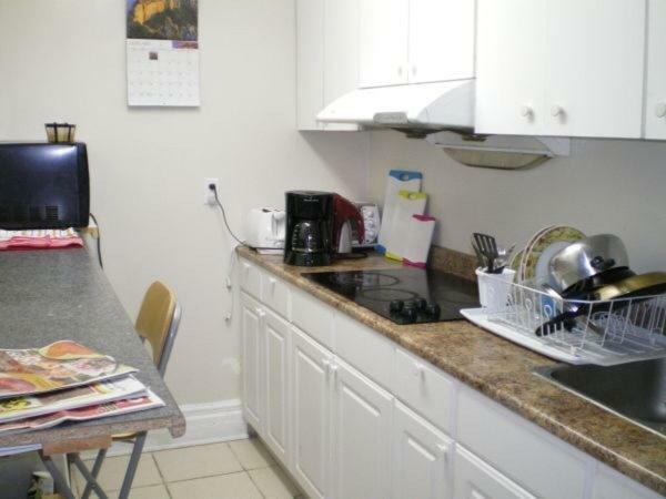 Mina's Guest house *
