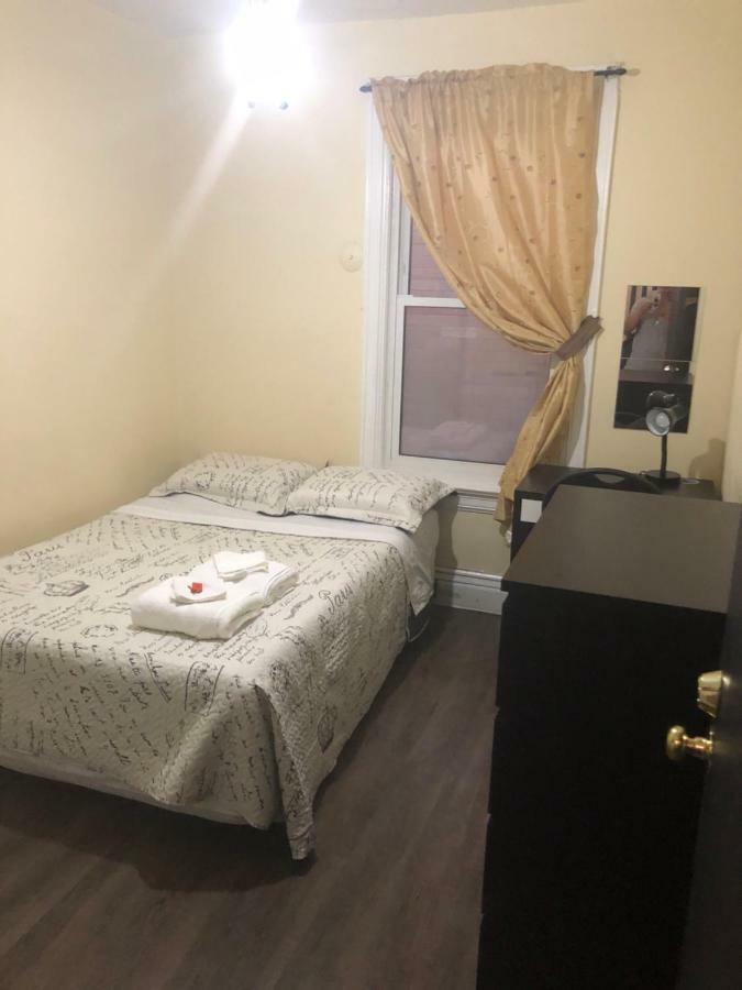 Mina's Guest house Toronto