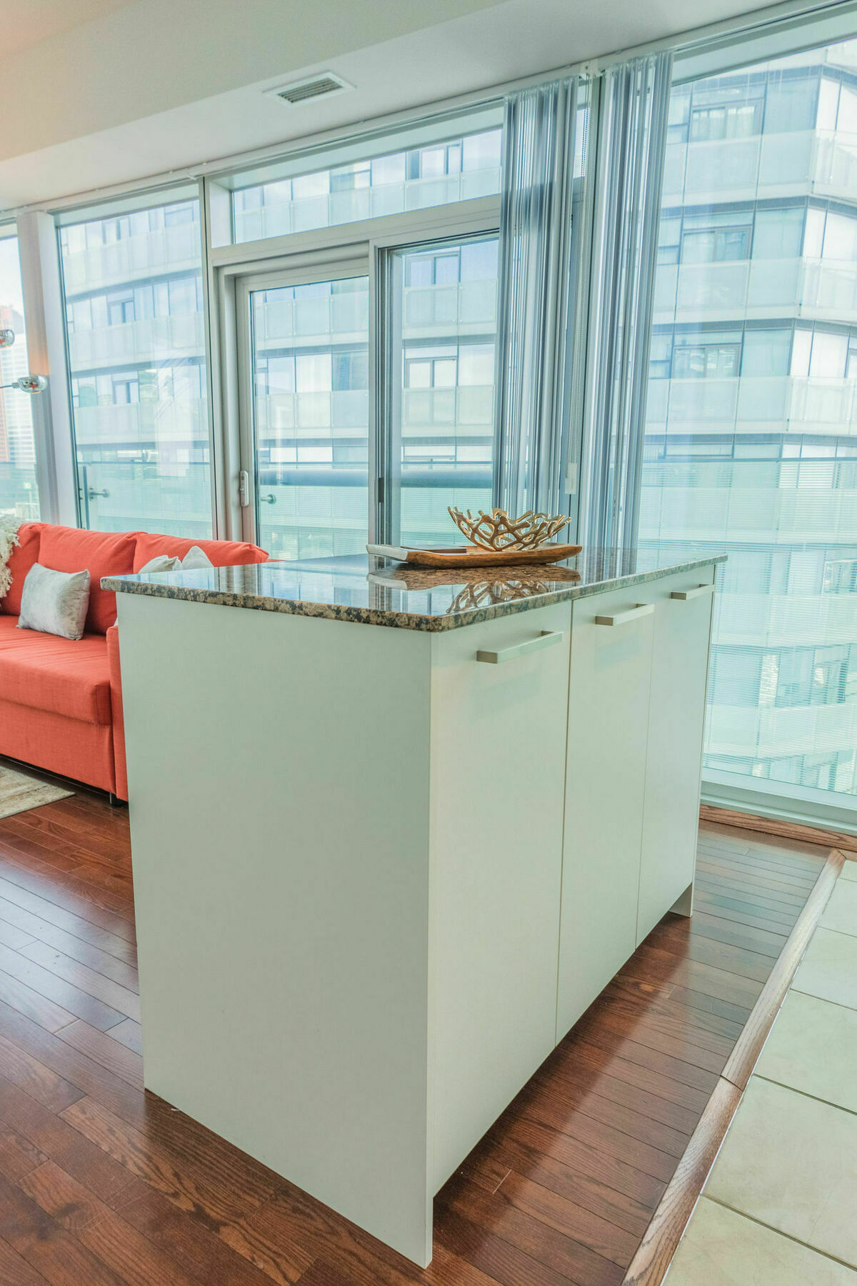 Hotel Aoc - High-rise - Cn Tower View 4*