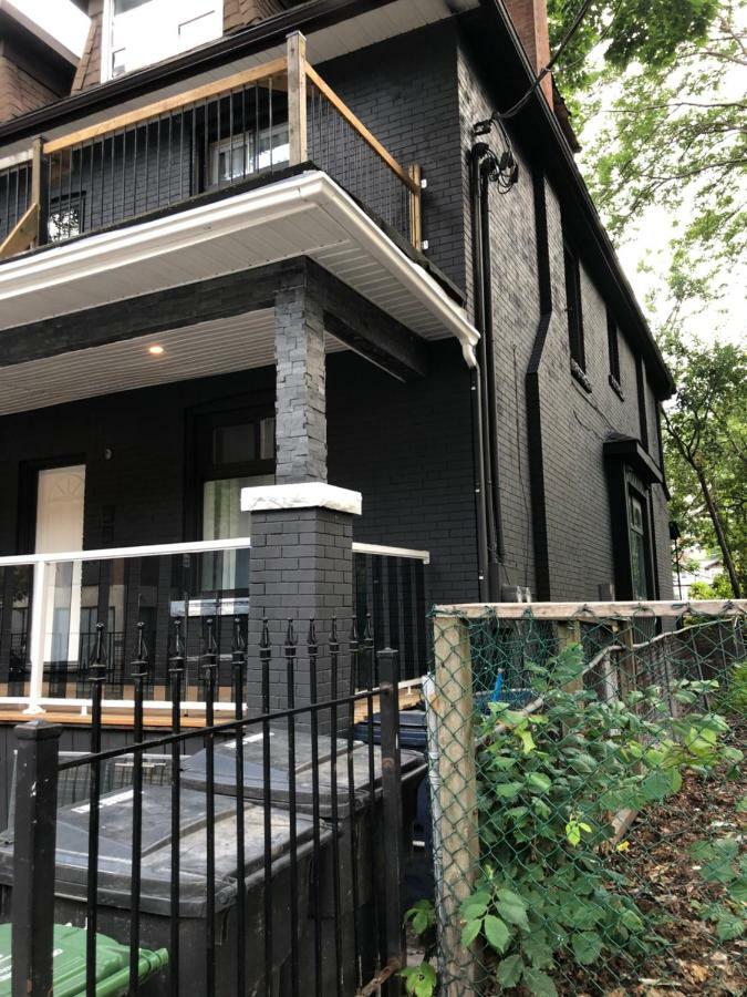 Arya's Guest house Toronto