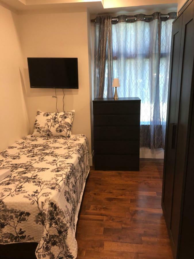 Arya's Guest house