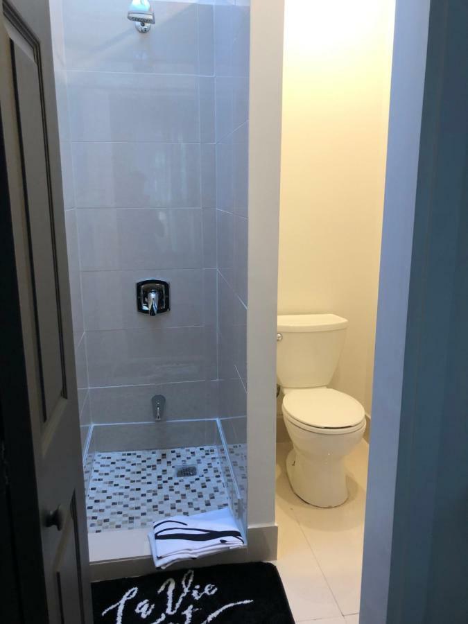 Arya's Guest house