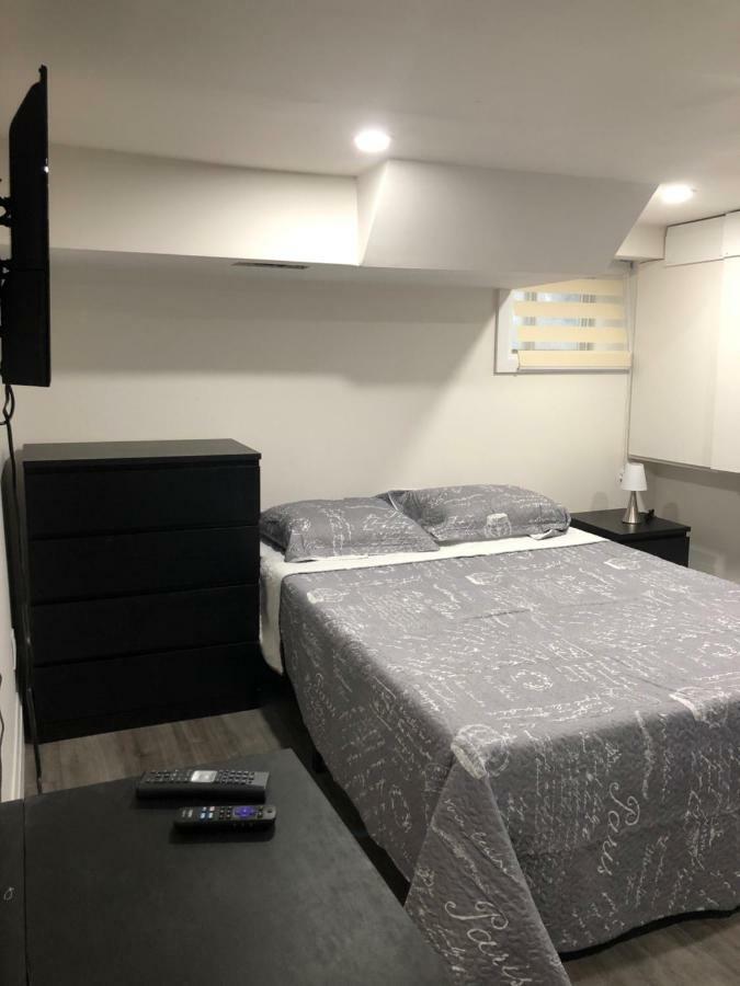 Guest house Arya's Toronto