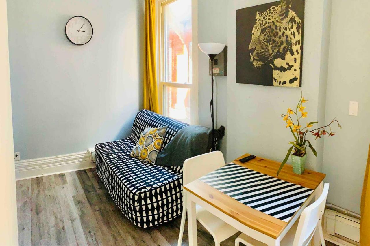 Designer Loft Apartment- Parkdale Mansion Apartment Toronto