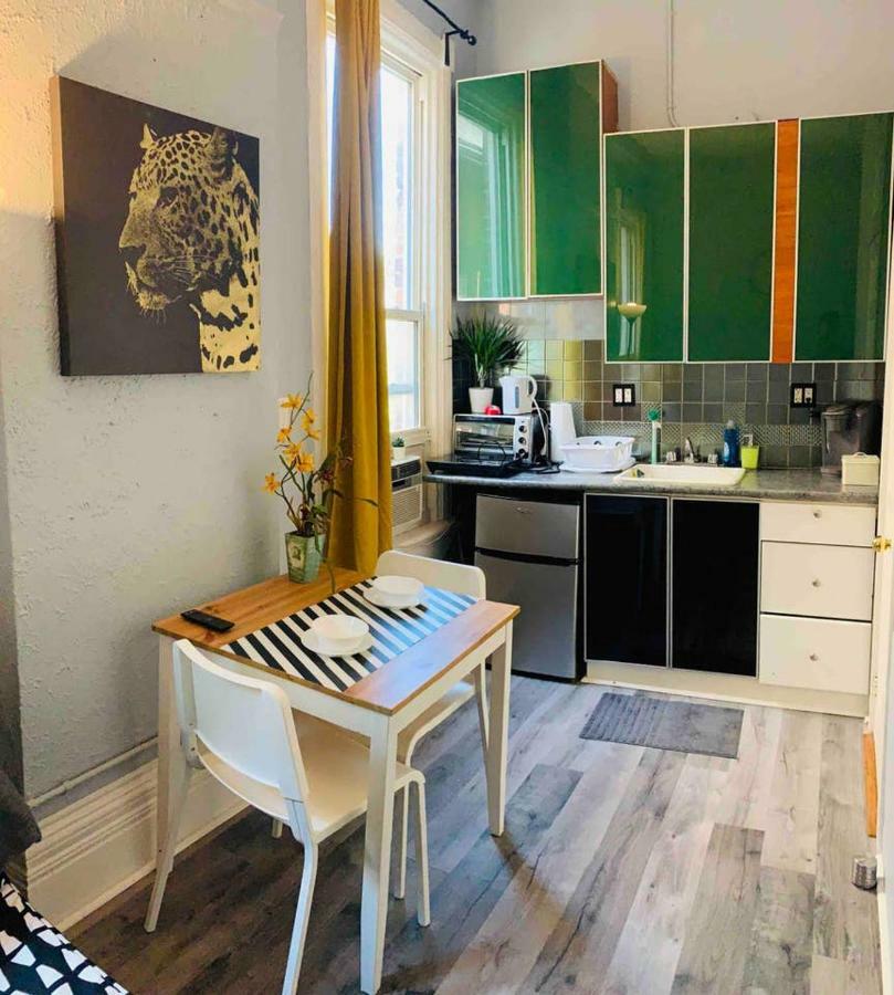 Designer Loft Apartment- Parkdale Mansion * Toronto