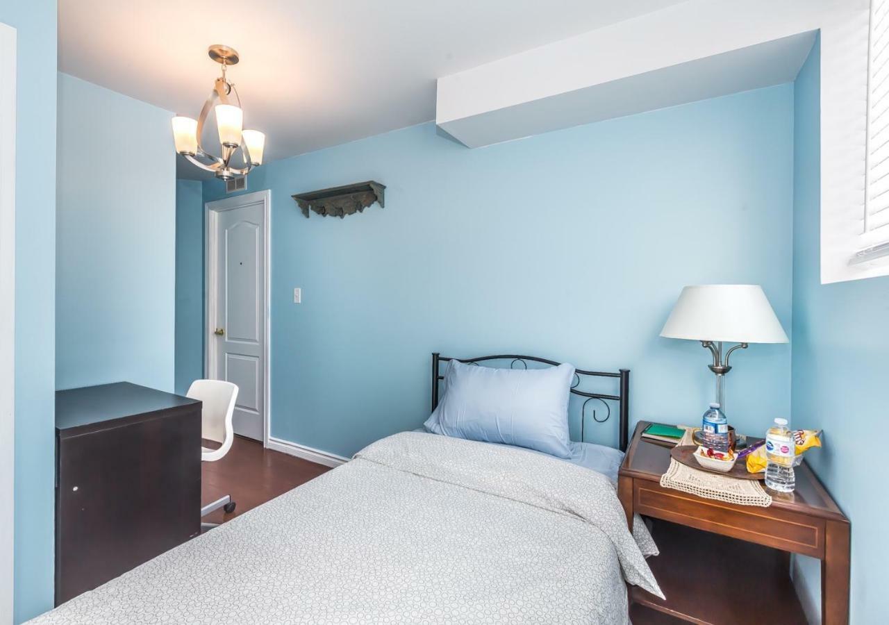 Guest house Affordable Guest At York U Toronto