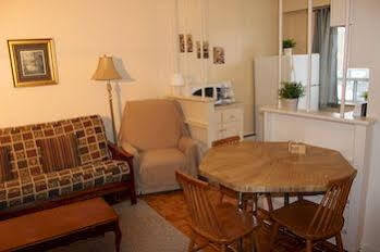 Petryla Estates Furnished Apartment *