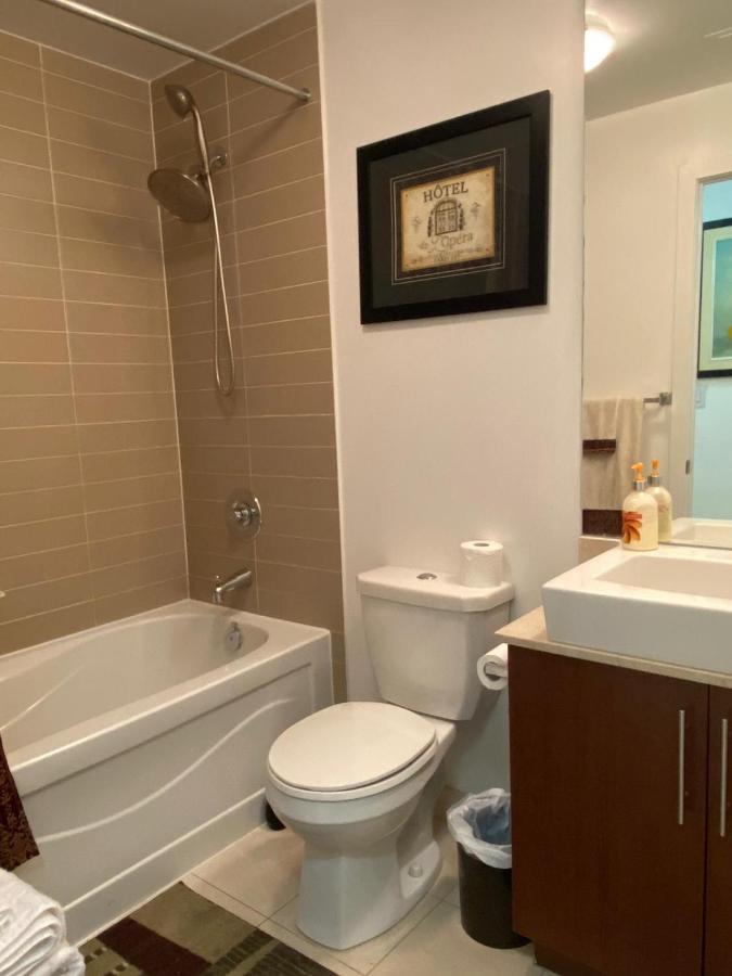 Luxury 1br Scotiabank Arena, Rogers Centre Cn Tower Apartment *