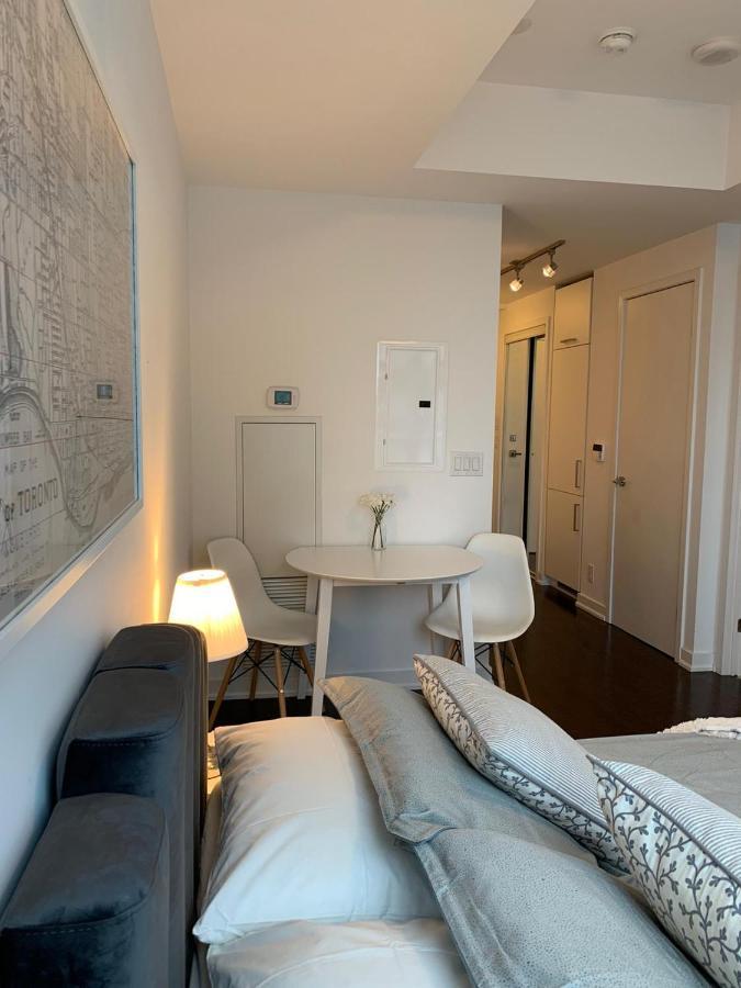 Apartment Lavish - New One Bedroom - Cn Tower *