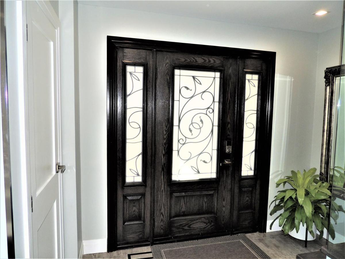 Iresidence In - 4 Bedroom Vacation Holiday home Toronto