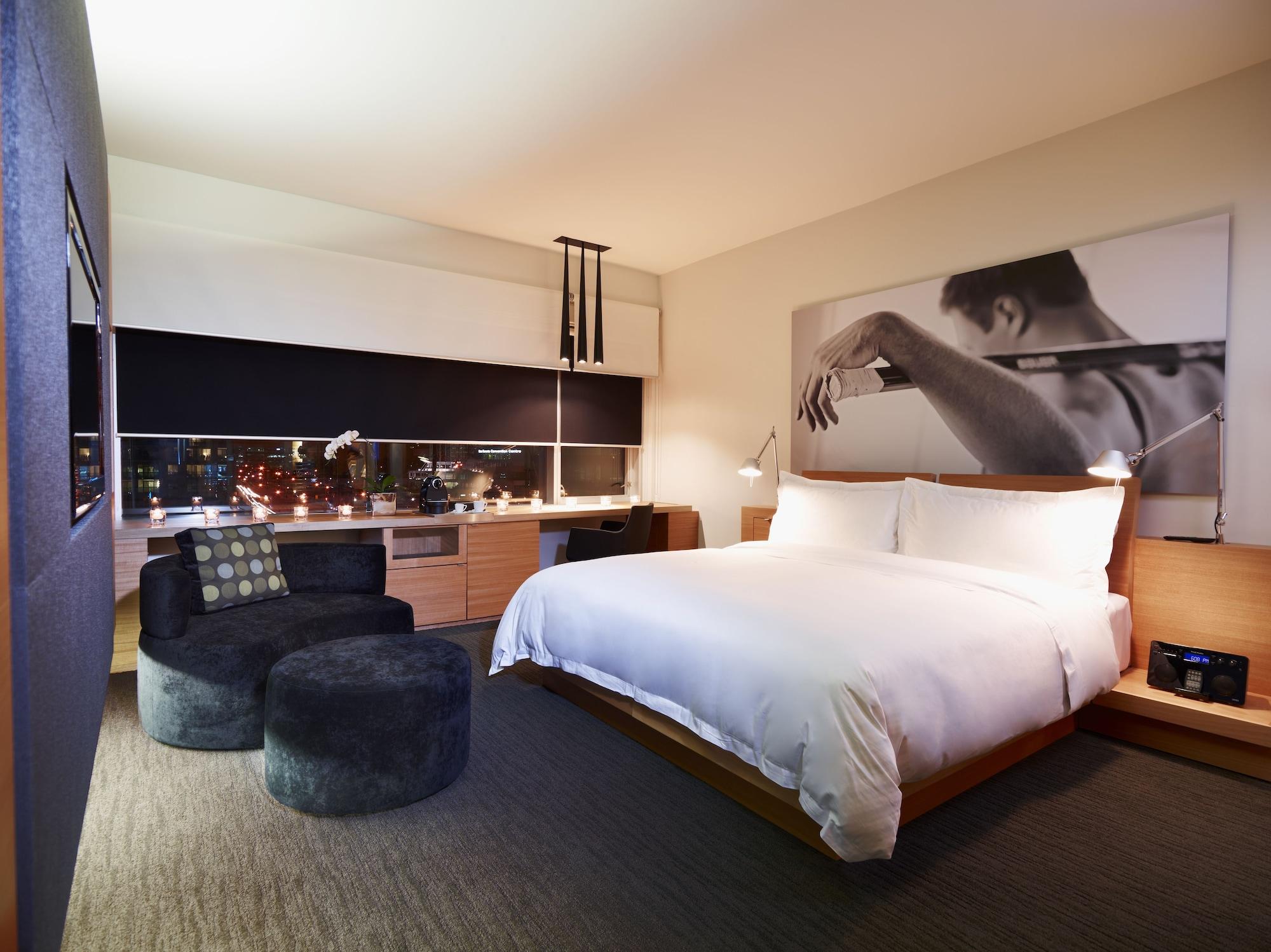 Le Germain Maple Leaf Square Hotel 4*