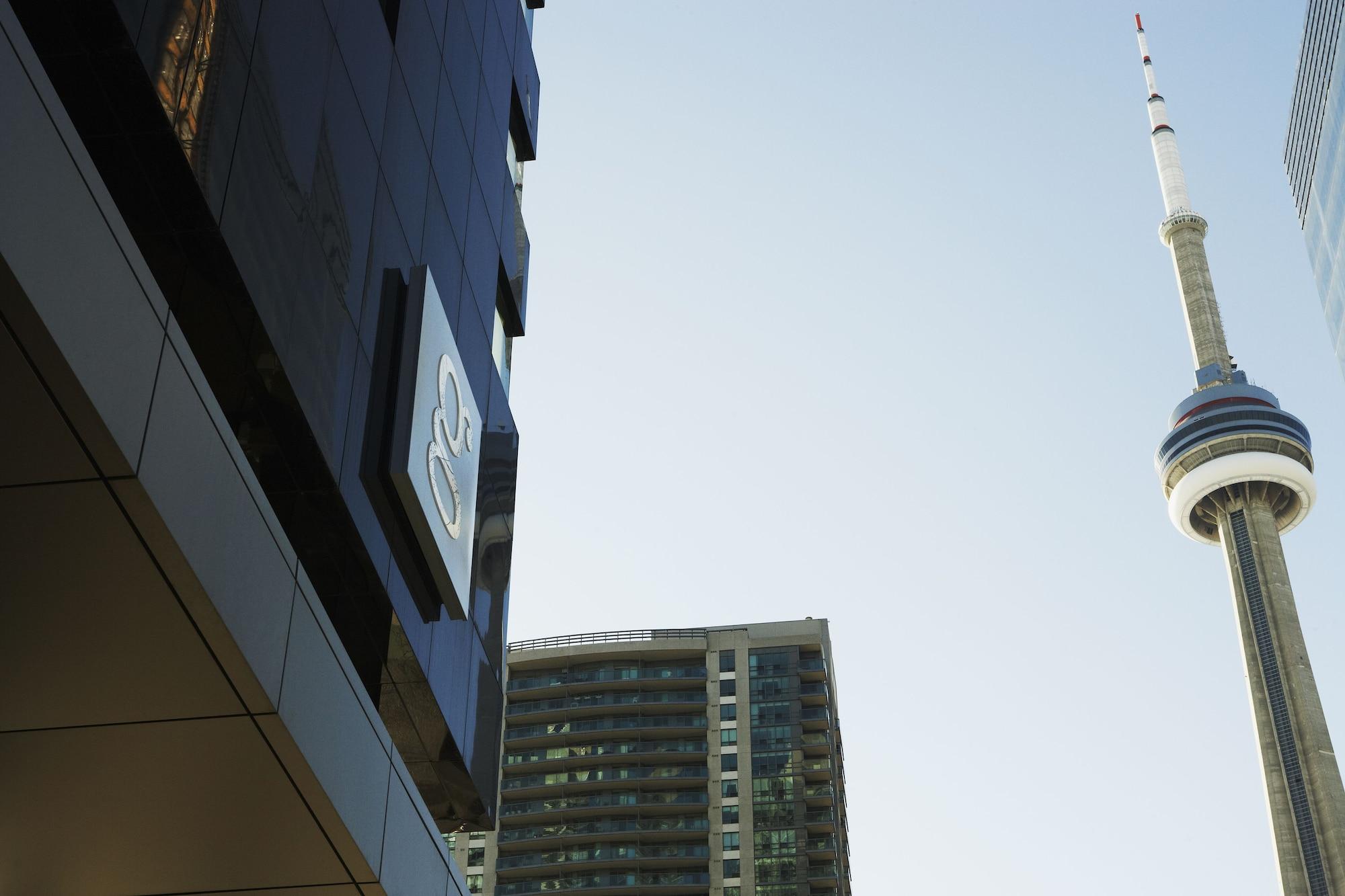 Hotel Le Germain Maple Leaf Square