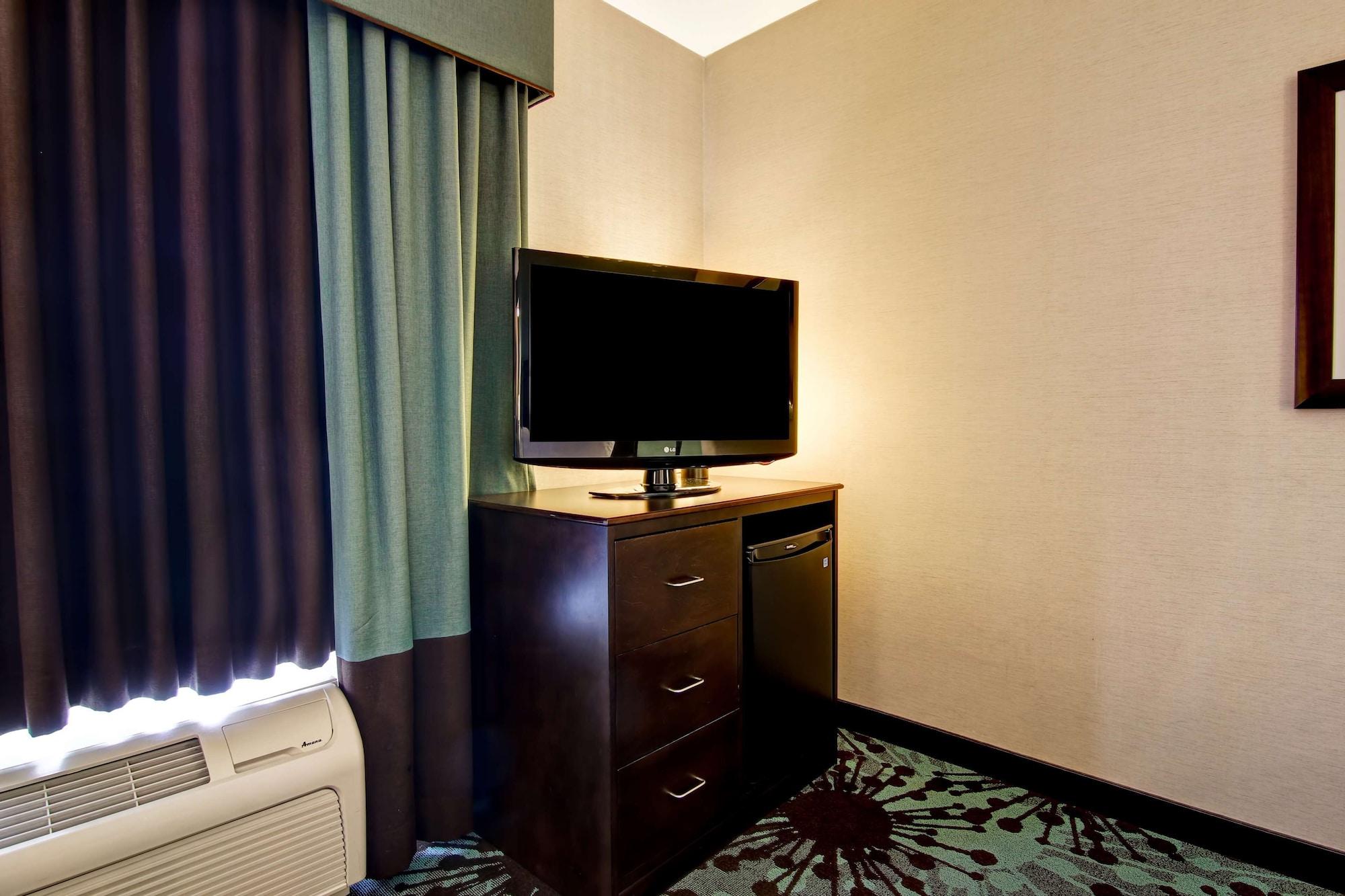Hampton By Hilton Airport Corporate Centre Hotel