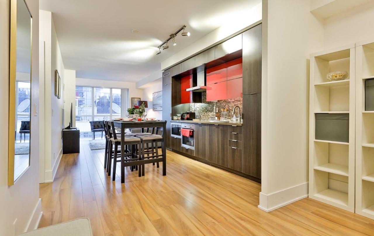 Luxury Prime Location * Toronto