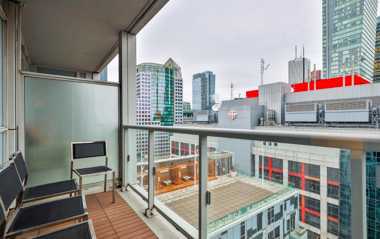 Luxury Prime Location * Toronto