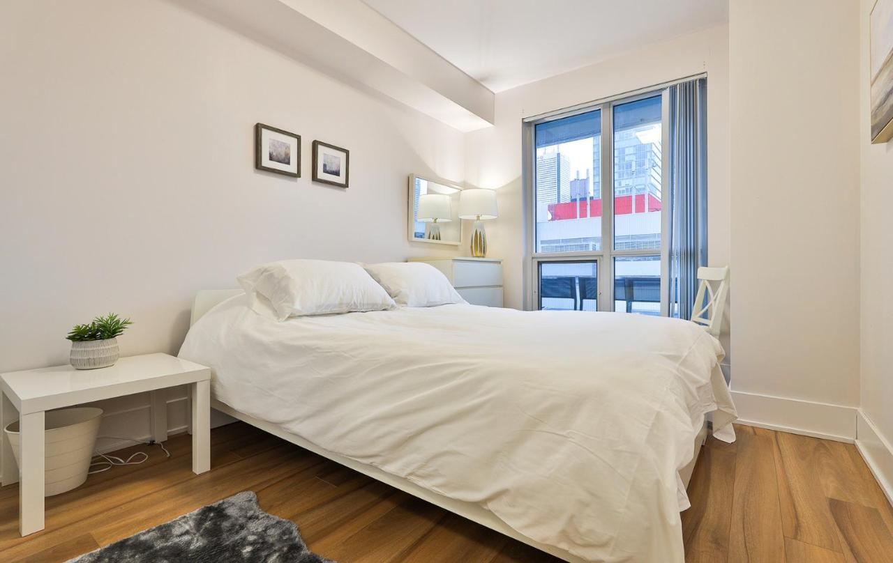 Luxury Prime Location Apartment Toronto