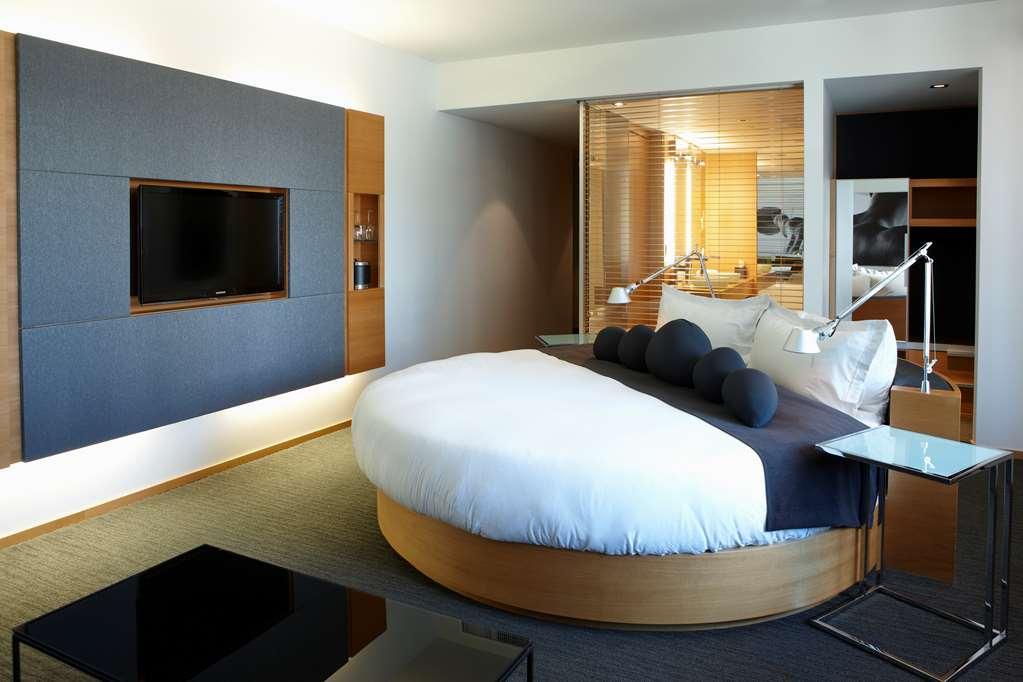 Le Germain Maple Leaf Square 4*